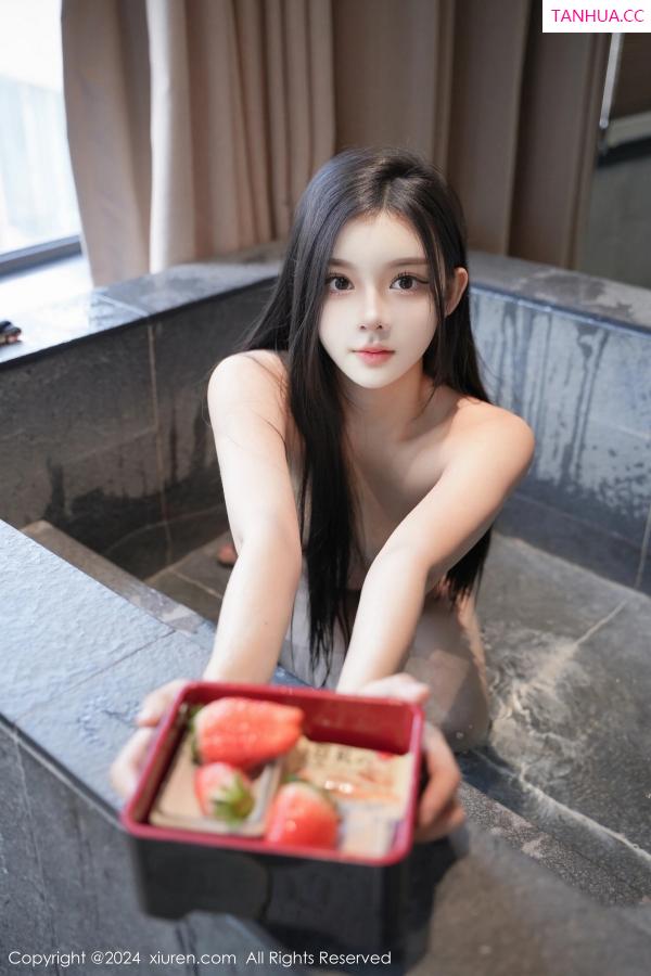   [XiuRen]高清写真图 2024.01.22 No.7996 伊雪儿 新人美腿第5张图片